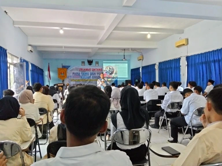 Stikom Semarang Gelar Kuliah Umum Implementasi KUHP